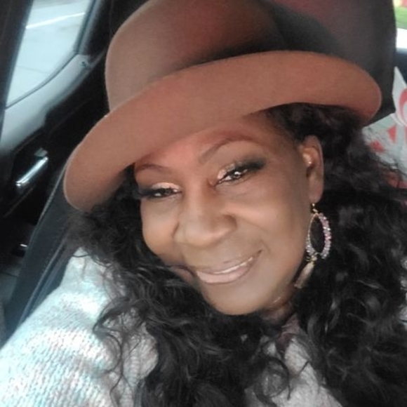 Meet your Posher, Tonya - Picture 1 of 1